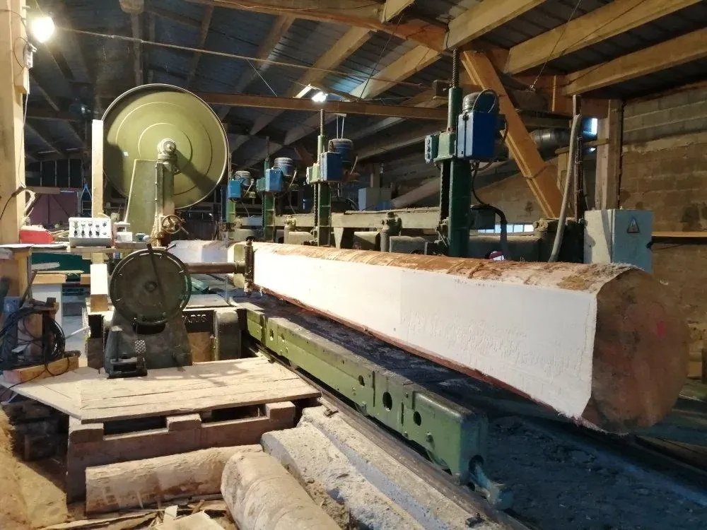 découpe de bois sur mesure près de Châtel-Guyon